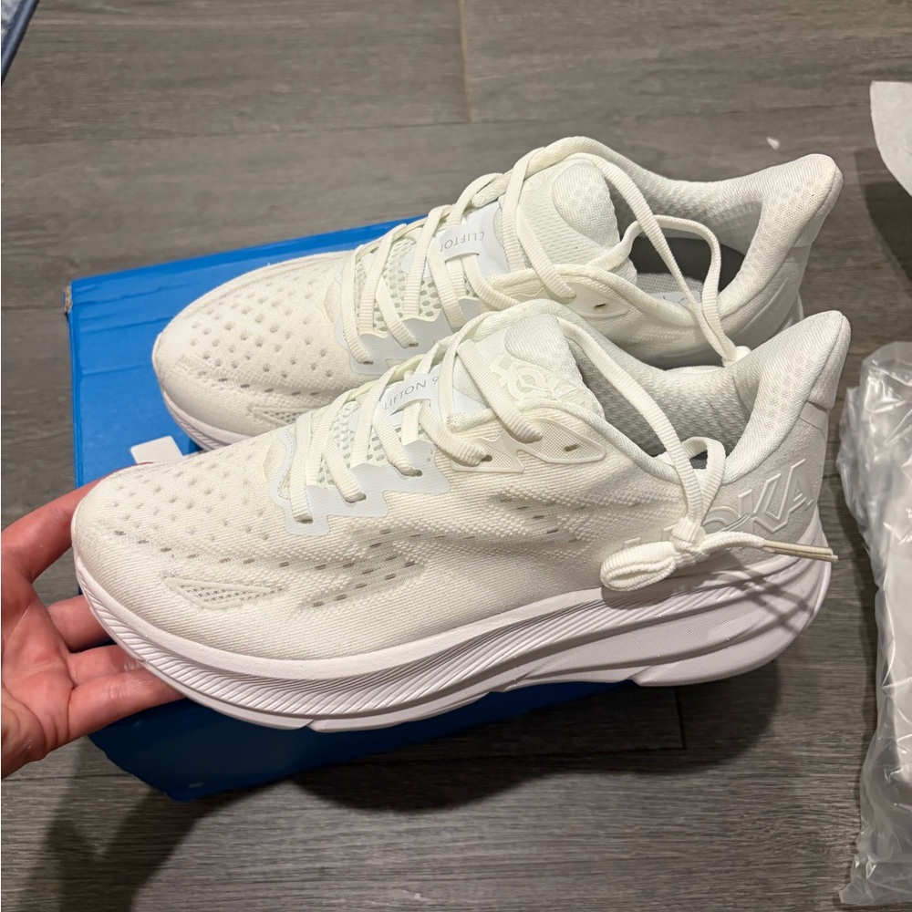 Hoka Women's White Lightweight Running Sneakers